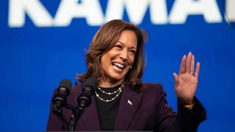 Kamala Harris saylovda muddatidan oldin ovoz berdi (video)