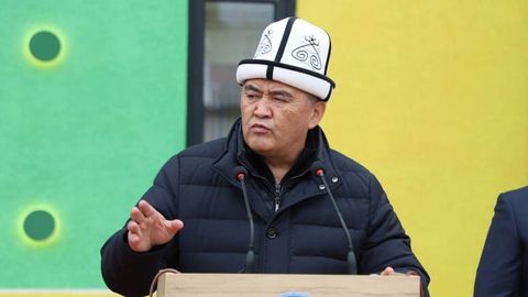 &ldquo;Qo&lsquo;shni davlatlar aholi soni jihatidan o&lsquo;zib ketmoqda&rdquo;. Tashiyev qirg&lsquo;izistonlik ayollarni 10 nafargacha farzand ko&lsquo;rishga chaqirdi