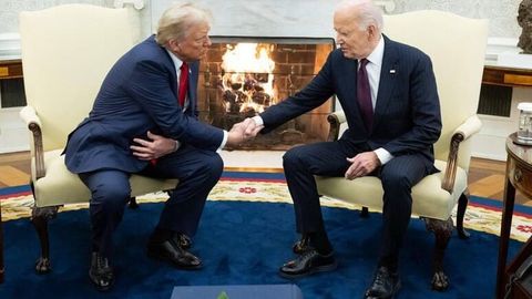 Дональд Трамп Оқ уйда Байден билан учрашди