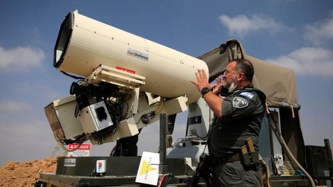 Isroil HAMAS va &ldquo;Hizbulloh&rdquo; raketalarini lazer quroli bilan urib tushirmoqchi. Yangi tizim qanday ishlaydi?