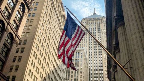 AQSH davlat qarzi tarixda ilk bor 36 trln dollardan oshdi