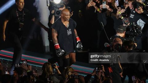 Tayson kelgusi yili yana jang qilishni rejalashtirmoqda