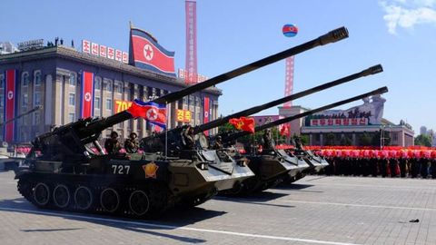 Shimoliy Koreya Rossiyaga uzoqqa zarba beruvchi qurollar yubordi &mdash; FT