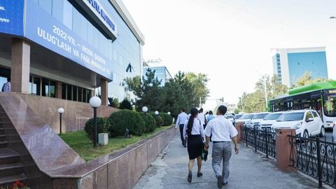 Молодые люди без родительской опеки смогут поступать на госслужбу без отбора&nbsp;