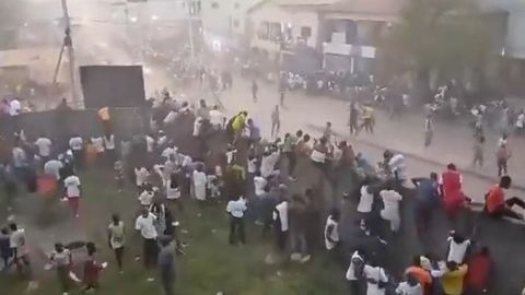 Gvineyada futbol o&lsquo;yinidagi fojiali to&lsquo;qnashuvda 100 ga yaqin odam halok bo&lsquo;ldi