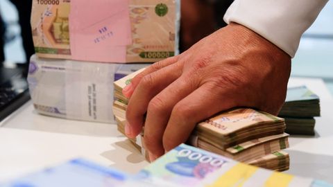 Buxoroda 321 mln so&lsquo;mni talon-toroj qilgan MIB xodimi ushlandi