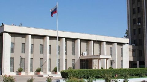 Посольство России в Сирии напомнило о возможности покинуть страну на коммерческих самолётах&nbsp;