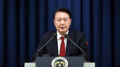 &ldquo;Очиғини айтаман, ҳеч қачон иккинчи ҳарбий ҳолат бўлмайди&rdquo; &mdash; Жанубий Корея президенти