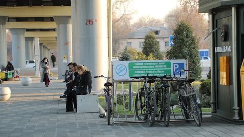 Transport vositalarida trotuar, velosiped va piyodalar yo&lsquo;laklari, yashil maydonlarda harakatlanganlik hamda yo&lsquo;llarda noqonuniy to&lsquo;siqlar o&lsquo;rnatganlik uchun javobgarlik belgilanmoqda