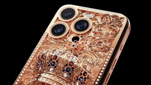 Bir kilo oltindan iborat smartfon: Rossiyada dunyodagi eng qimmatbaho iPhone 16 Pro Max taqdim etildi (foto)