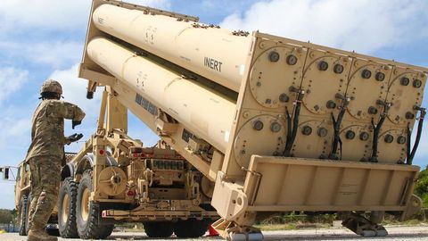 AQSH ilk bor o&lsquo;rta masofali raketani muvaffaqiyatli tutib oldi&nbsp;&nbsp;