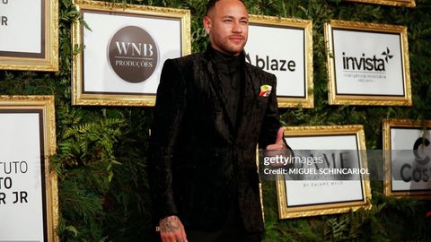 Неймар &ldquo;Ал-Ҳилол&rdquo; футболчиларига ёзда қайси клубга ўтишини айтди