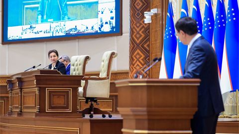 Senat 2025-yil uchun davlat byudjeti to&lsquo;g&lsquo;risidagi qonunni maʼqulladi