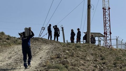 Ucell jurnalistga bergan vaʼdasini bajardi &mdash; endi oqrabotliklar internet uchun tepalikka chiqishi shart emas