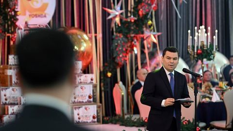 Sherzod Asadov MY5 telekanalining 10 yilligi munosabati bilan tashkil etilgan tadbirda ishtirok etdi (foto)