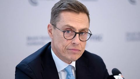 &ldquo;Finlyandiya agar ehtiyoj tug&lsquo;ilsa bir hafta ichida 280 ming askarni safarbar qila oladi&rdquo; &mdash; prezident Aleksandra Stubba