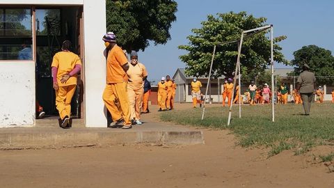 Mozambikda 6 mingga yaqin xavfli jinoyatchi qamoqdan qochib ketdi