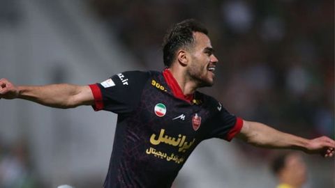 Oston O&lsquo;runov &ldquo;Persepolis&rdquo; bilan shartnomani uzaytirdi