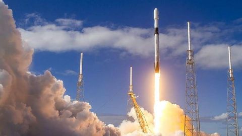 SpaceX raketasi Starlink Internet sun&rsquo;iy yo&lsquo;ldoshlarining yana bir guruhini orbitaga olib chiqdi