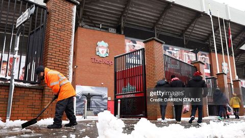 &ldquo;Ливерпуль&rdquo; &mdash;&nbsp;&ldquo;Манчестер Юнайтед&rdquo;&nbsp;учрашуви ўтказилиши сўроқ остида турибди
