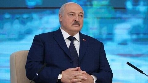 Lukashenko hokimiyatni tinch yo&lsquo;l bilan yangi avlodga topshirmoqchi ekanini aytdi