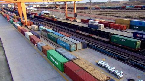 Dostyk-Alashankou transport hub breaks record with 18 mn tons of freight