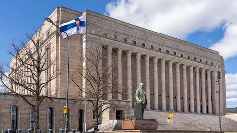 Finlyandiya parlamentida korporativdan keyin giyohvandlik izlari topildi &mdash; OAV&nbsp;