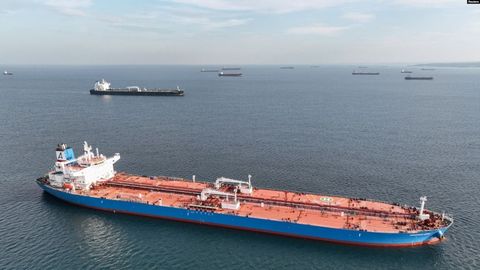 AQSH sanksiyalari tufayli Rossiya nefti ortilgan 65 ta tanker to&lsquo;xtab qoldi&nbsp;
