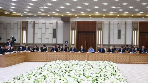 Bosh vazir boshchiligida moliya institutlari bilan ishlash bo&lsquo;yicha alohida Favqulodda shtab tashkil qilinadi