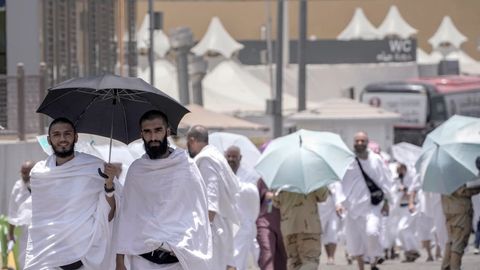 Umra va haj ziyoratchilariga emlanish talab etiladi