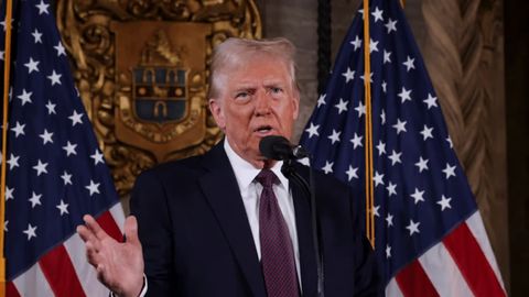 Дональд Трамп отменяет вылеты для почти 1 660 афганских беженцев, сообщают американский чиновник и правозащитник