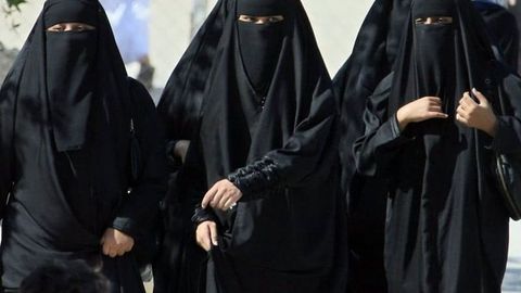 Qirg&lsquo;izistonda jamoat joylarida yuzni to&lsquo;liq berkitadigan diniy kiyimlarni kiyish taqiqlandi&nbsp;