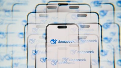 Как китайский стартап DeepSeek изменил расклад сил на мировых рынках ИИ&nbsp;