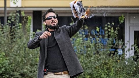 Shvetsiyada Qur&rsquo;onni yoqqan erkak o&lsquo;ldirib ketildi
