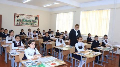 Учителей в Таджикистане освободят от внеучебных работ &mdash; подробности закона&nbsp;