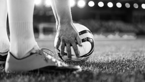 Futbol uchrashuvida chaqmoq urishi oqibatida 4 ayol vafot etdi
