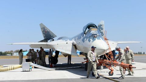 Rossiya beshinchi avlod Su-57 ko&lsquo;rinmas qiruvchi samolyotini Hindistonda ishlab chiqarishni taklif etdi&nbsp;