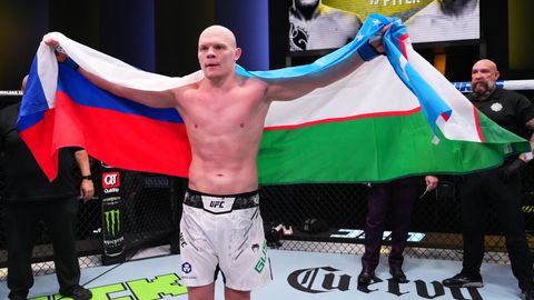 Bogdan Guskov nima uchun 2 bayrog&lsquo; ostida janglarda qatnashishiga izoh berdi
