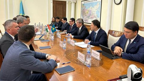 Kazakhstan, Hungary agree on test oil deliveries and expand energy cooperation&nbsp;