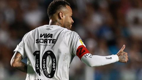 Neymar burchak to&lsquo;pini golga aylantirdi. &ldquo;Santos&rdquo; g&lsquo;alaba qozondi (video)