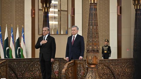 Тошкентда Покистон бош вазири тантанали кутиб олинди&nbsp;(фото)