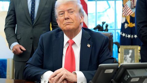 Трамп Европа иттифоқи товарларига 25 фоизлик бож жорий этишини айтди&nbsp;