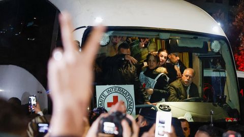 Isroil 620 dan ortiq falastinlik mahbusni ozod qildi (video)