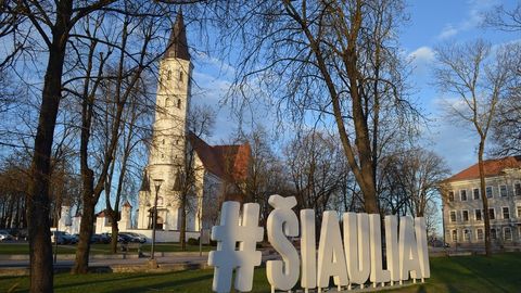 Litvada o&lsquo;zbekistonlik erkak ikki kishini pichoqlagani rad etildi