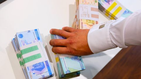 O&lsquo;zbekistonda noqonuniy ishdan bo&lsquo;shatilganlarga to&lsquo;lanmay qolgan 40 mlrd so&lsquo;mlik ish haqlari undirildi