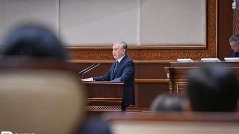 “Жавобгарлик ҳам қаттиқ бўлади”. Президент барча раҳбарларни судлар фаолиятига аралашишдан қатъий огоҳлантирди