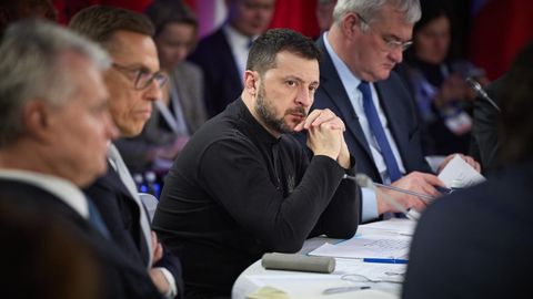 Zelenskiy Ukrainada tinchlik o&lsquo;rnatish uchun zarur qadamlarni aytdi