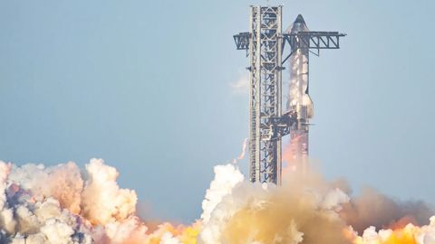 Starship kosmik kemasi yana portlab ketdi (video)