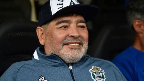 Diego Maradonaning o&lsquo;limi bo&lsquo;yicha sud jarayoni boshlandi. Aybdorni 25 yillik qamoq jazosi kutmoqda&nbsp;
