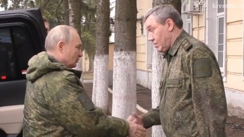 Putin Ukraina armiyasi bostirib kirganidan buyon ilk bor Kursk viloyatiga keldi